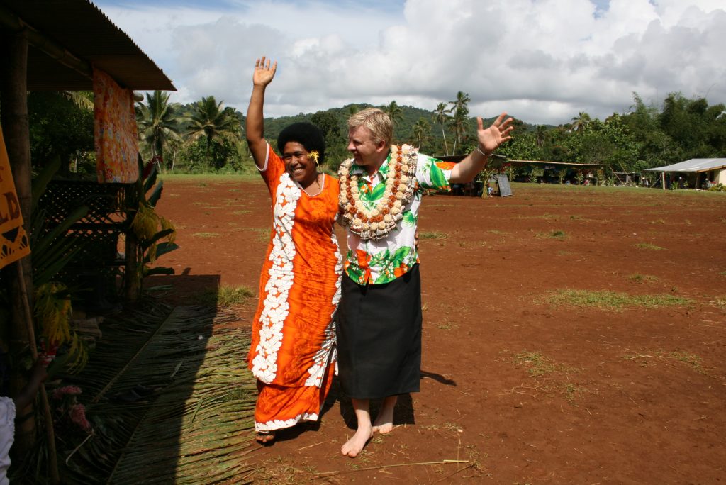'Taralala' (Dancing Fijian Style)